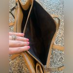 T Tahari EUC  LEATHER SHOULDER BAG Photo 2