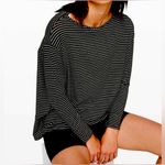 Lululemon  Back in Action Long Sleeve Shirt Black and White Striped. Size 10 Photo 2