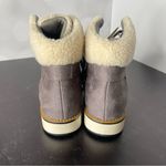 White Mountain Cozy Bootie Women’s Light Gray Pebble Grain Fabric Sz 8.5 Photo 5