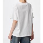 GU (Uniqlo) x Esther Bunny I Can Be Myself Around My Friends Graphic T Photo 2