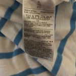 Old Navy Women’s white/blue vertical stripe short sleeve t-shirt, XL Photo 3