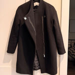 Stradivarius  Trench Coat Photo 0