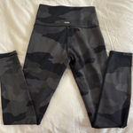 Aerie  Camo High-Waisted Petite Leggings Photo 3