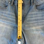 1822 Denim  Light Blue Cropped Jeans with‎ Frayed Hem Photo 4