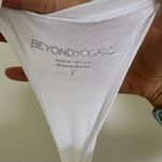 Beyond Yoga NWT  White Twist Racerback Tank Size Small Photo 4