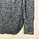 Athleta  Black Heathered Long Sleeve Thumbhole Workout Athleisure Top Tee Photo 3