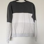 Abercrombie & Fitch Gray and White Colorblock Crewneck Sweatshirt Sz M Photo 2