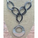 Chico's Hammered Link Textured Circle Pendant Necklace 20" Statement Piece Photo 3