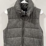 Old Navy Gray Puffer Vest Size Medium EUC Photo 1