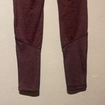  Gapfit Women’s Brushed Technology Heathered Maroon Jersey Leggings Size S Photo 3