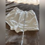 Brandy Melville  White Pull On Sweat Shorts Comfy Casual Pockets One Size EUC Photo 6
