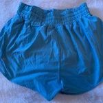 Lululemon  Hotty Hot 2.5" Photo 1