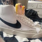 Nike High top Blazer Mid Sneakers Photo 0