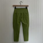 Beyond Yoga Spacedye Out Of Pocket High Waisted Capri Legging Fern Green Size M Photo 5