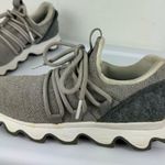 Sorel  Kinetic Lace Sneaker Sz 7 Grey Casual Shoe Photo 10