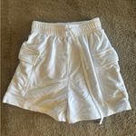 Wild Fable Women’s white fleece cargo shorts xs nwot Photo 0