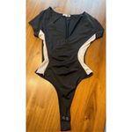 6 piece women’s clothing bundle size small Photo 3