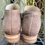 FIRENZE gray tooled leather ankle booties size 39 Photo 2