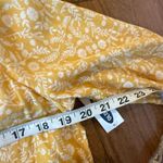 Old Navy NWT yellow floral split neck blouse size M Photo 8