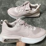 Nike Verona (9.5) Photo 0