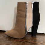 Shoe Dazzle Diane Tan Cream Black Heeled Boots booties size 9 zipper suede Photo 1