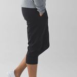 Lululemon Women’s Black High Waisted In Flux Crop Harem Athletic Jogger Pants Photo 2