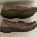Bzees Nieche II Taupe Woodland Floral Slip On Comfort Shoes Size 6.5M Photo 9