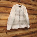 VERO MODA NWT Faux Fur Jacket in Oatmeal L Photo 2
