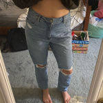 American Eagle high-rise ripped mom jeans Photo 0
