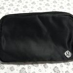 Lululemon Everywhere 1L Belt Bag Photo 11
