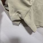 Aritzia The Effortless Short™ Mid-thigh - (Re)ssential Light Photo 3