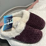 Isotoner  Comfy Cozy Memory Foam Slippers Blackberry Wine New Photo 8