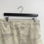 RipSkirt Hawaii Womens Skirt Wrap Camouflage Camo Beige Gray Size Large Photo 2