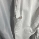 Laura Scott  Women’s Size XL White Elastic Waist Cargo Shorts Photo 1