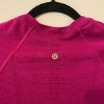 Lululemon Fushia Hot Pink Short Sleeve Swiftly Top Athleisure Women's size 4 Photo 6