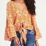 American Eagle Viscose Floral V-Neck Cropped Hem Bell Sleeves Boho Top Size XS Photo 0