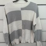 Jessica Simpson  Sweater Photo 0