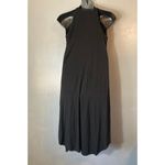 Olivia Rae  black sleeveless dress Photo 4