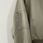 H&M NYLON BOMBER JACKET Light khaki green Photo 8