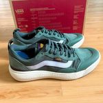 Vans MTE UltraRange EXO Shoe
Women 9.5 US Mens 8.0US Photo 0