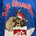 American Vintage Vntg 90s Looney Tunes Wile E. Coyote "Bah Humbug!" Christmas Sweatshirt, Size L Photo 1