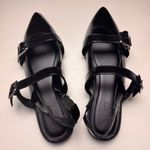Old Navy  Women's Black Strappy Flats Photo 2