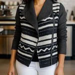 Blackletter T Photo 0