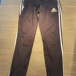 Adidas joggers Photo 0