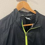 Nike Lightweight Slick Rain Jacket | Adult Medium Photo 1