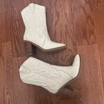 MIA Raylyn Western Boots Ivory Western Heeled Boot Size 7 Rodeo Pointed Toe Photo 11