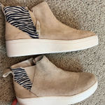 Toms  Women’s Shoes Photo 2