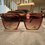 Tom Ford Sabrina-02 (FT0764) sunglasses with case and dusty Photo 9