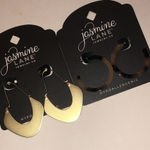 Jasmine  Lane Gold Tone and Lucite Earrings Set Photo 0