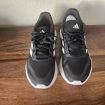 Adidas NEW  Women's Run Falcon 5 Sneaker, Black/White, Size 7 NIB Photo 5